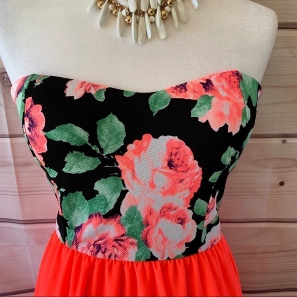 NWOT Filly Flair Floral Sheath Strapless Dress - Picture 2 of 8